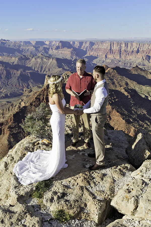 A simple wedding ceremony on the South Rim of the Grand Canyon